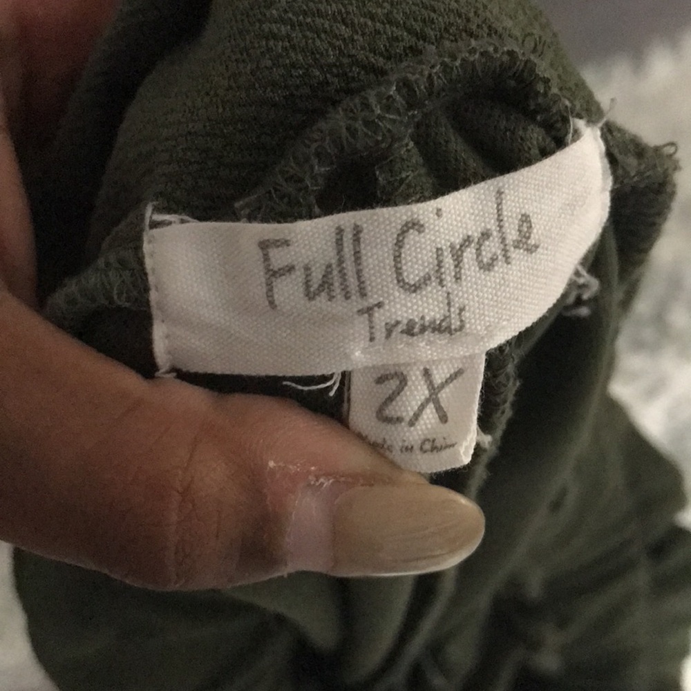 Green pants - Picture 5 of 5